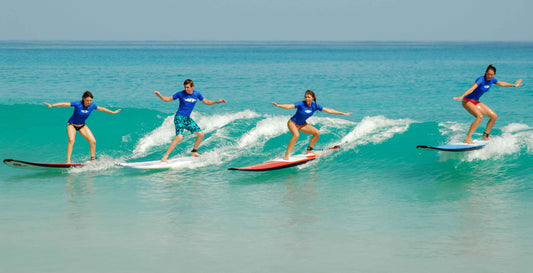 What to Expect When Surfing Your First Wave