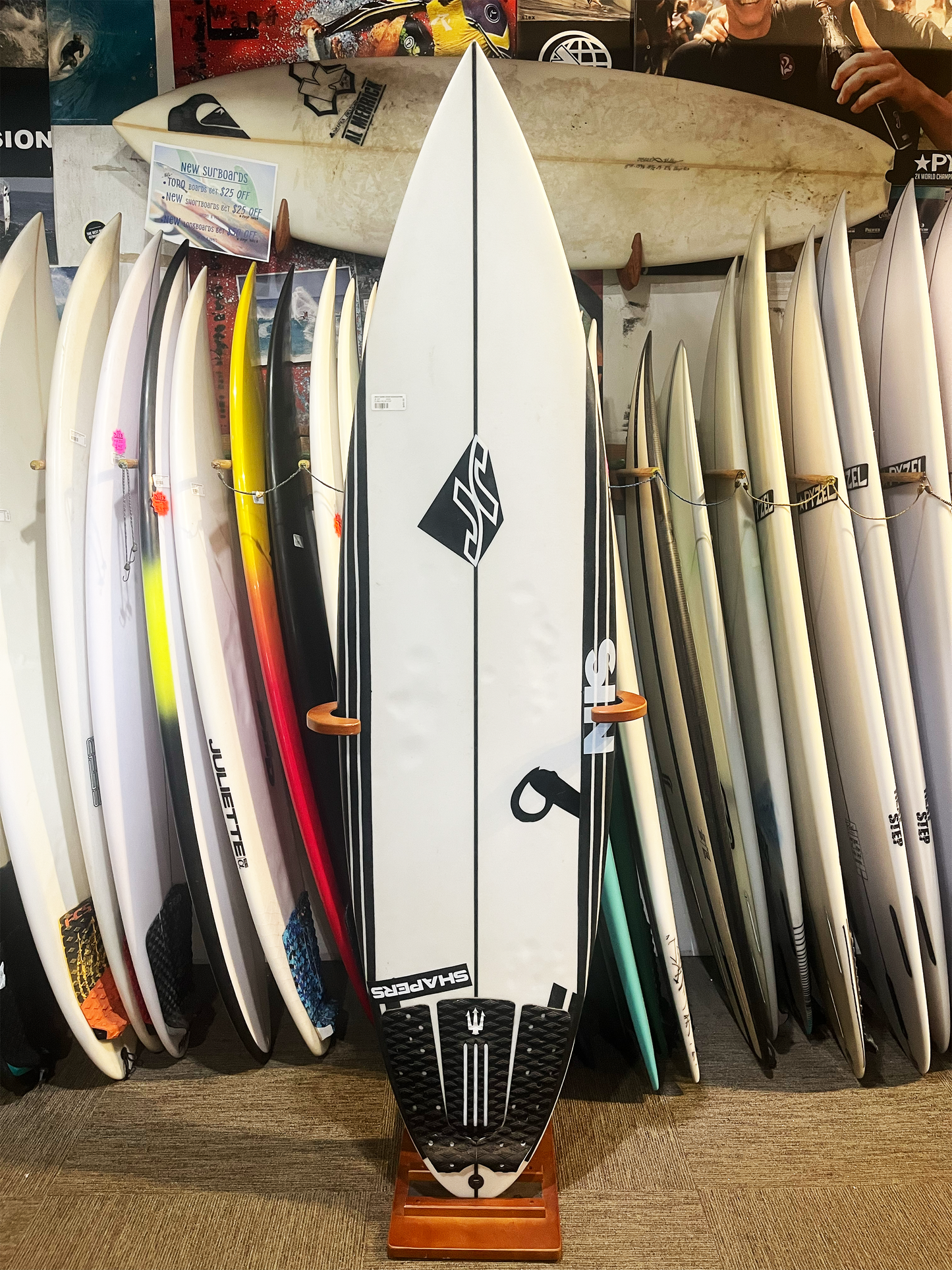 JR  6'4"             63030