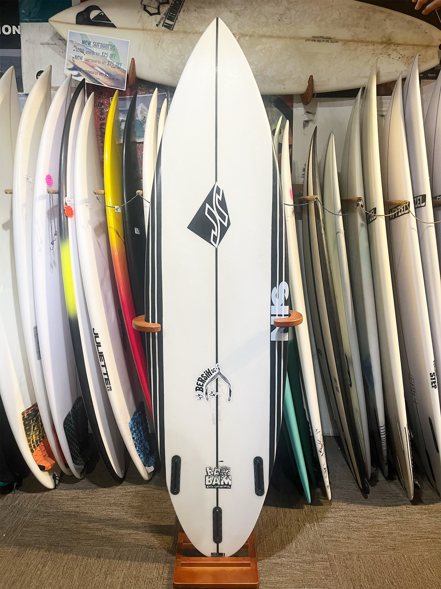 JR  6'4"             63030