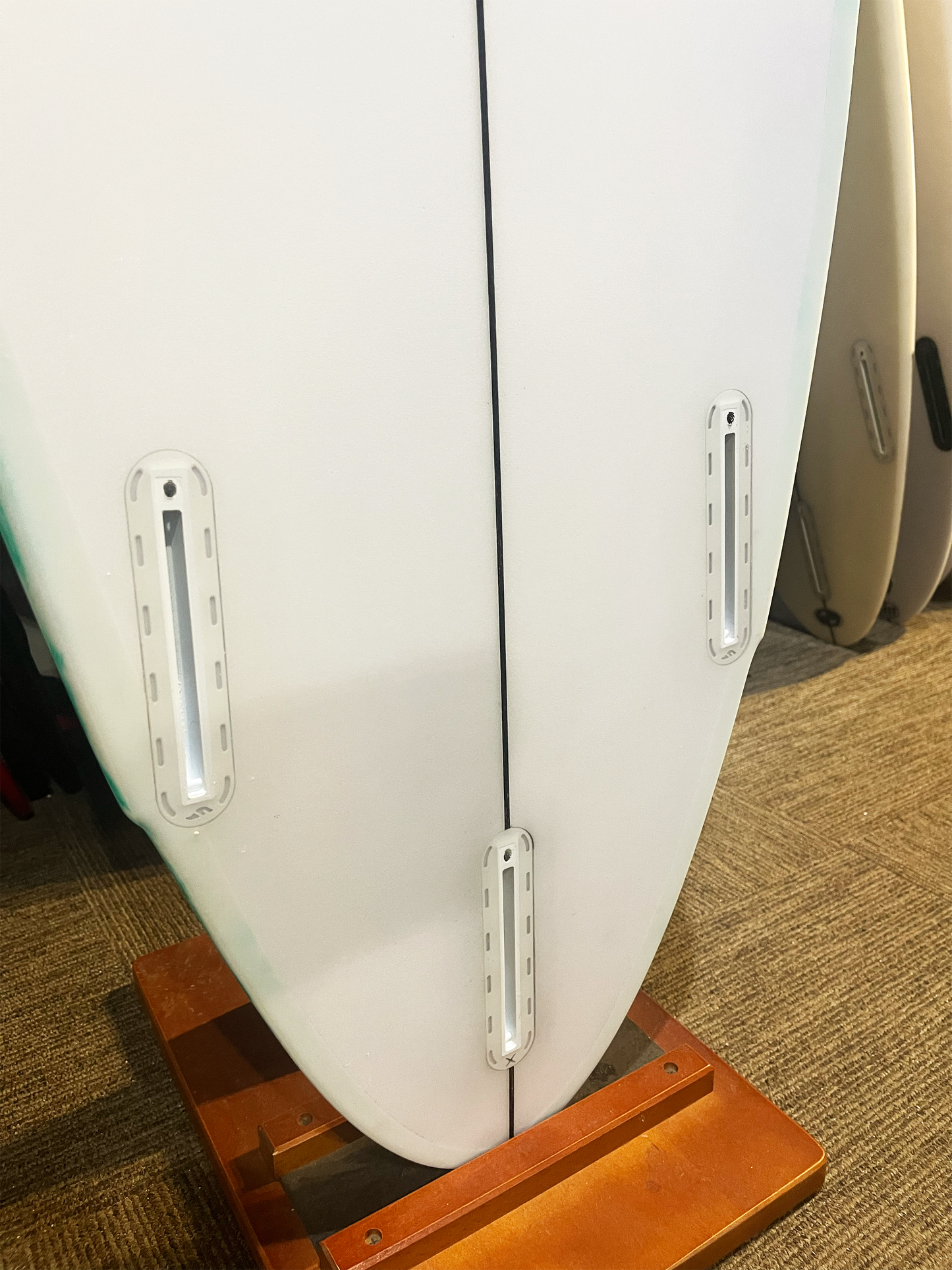 JUBE   6'3"    64050