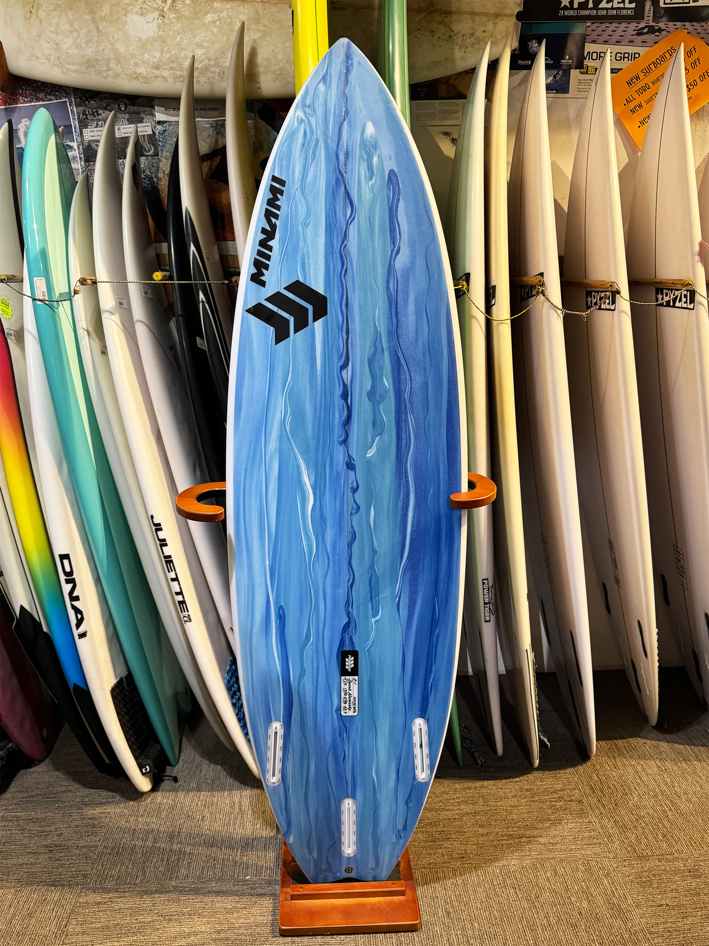 MINAMI    5'10"     63688